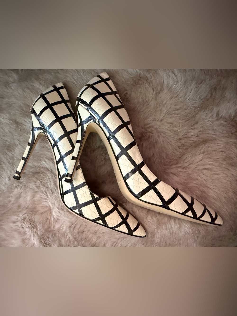 kate spade White and Black Grid Pointed-Toe Stiletto Leather Pumps